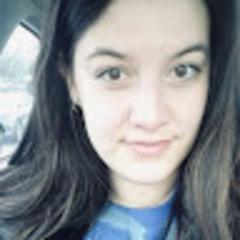 Meet your Posher, Alexis